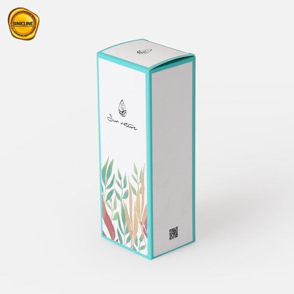 Buy 5.5cm Ivory Folding Skincare Packaging Box Lotion Color Printing at wholesale prices