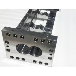 Vacuum Quenching Aluminium Bronze Extruder Screw Elements 2 Flighted