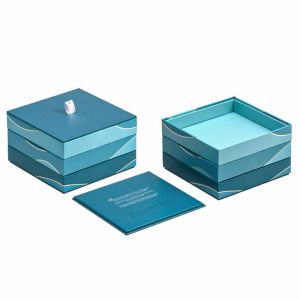 Small Rigid Bridesmaid Gift Box With Sublimation Printing And Matt Lamination
