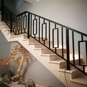 Exterior Aluminum Stair Railing Square Pillar With Support Brackets