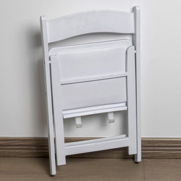 Modern Simple Small Portable White Plastic Resin Folding Dining Chairs for Hotel Wedding