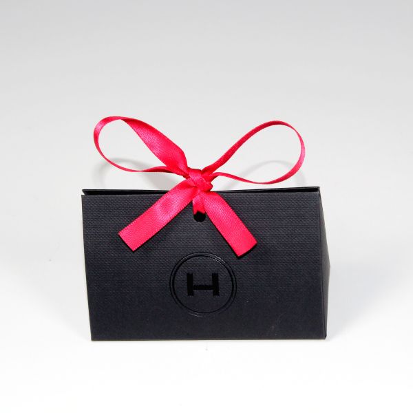 Champagne Gold Luxury Jewelry Box with Custom Logo and Recycled Materials for Elegant Gift Packaging