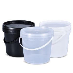 China 2L Plastic Pail With Handle And Lid For Food Biscuit Popcorn With Silk Screen Printing on sale