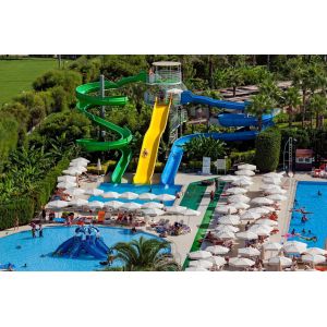 Durable 6-8mm Thickness Fiberglass Water Park Slide with Over 10 Years Service