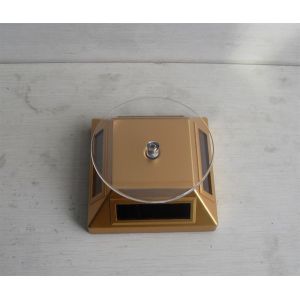 Solar turntable display in Gold