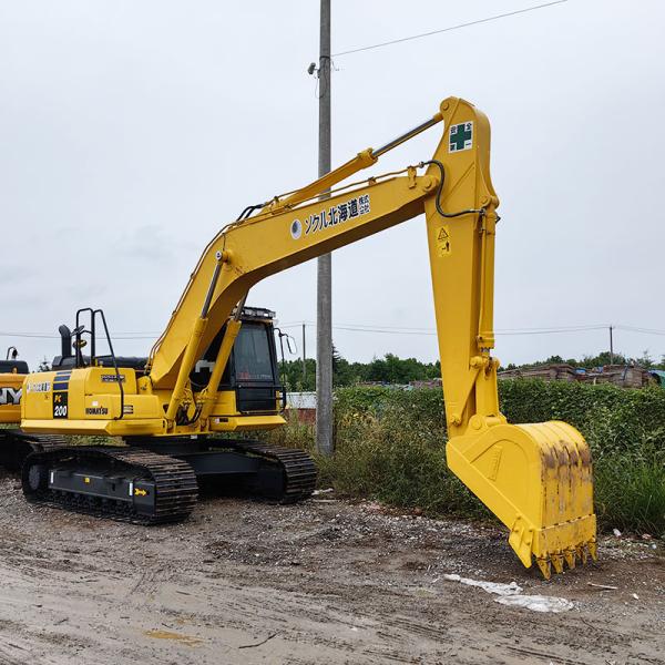 Used Komatsu Pc200-8 Earth Moving Excavator Middle With Efficient Engine