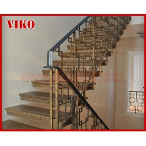 Floating Staircase VK49C Wrought Iron LED Light strip StringerBeech Tread