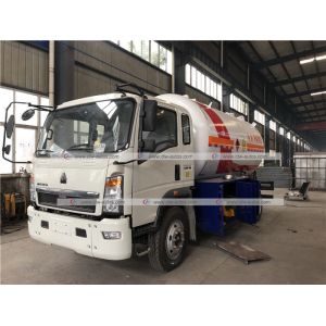 HOWO 5mt 5t 5tons LPG Dispenser Truck Cylinder Filling Tanker Truck
