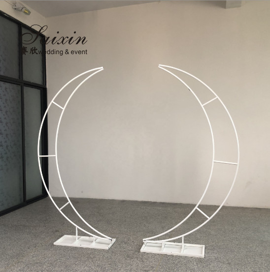 Buy Metal Party Backdrop Decoration For Celebrations at wholesale prices