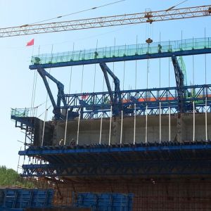 Reusable Bridge Cantilever Traveller High Strength For Concrete Bridge