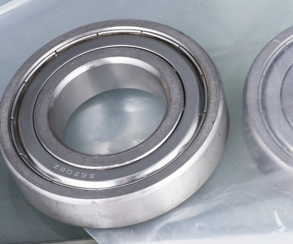 Custom High Temperature Bearings , 6208ZZ Single Row Radial Ball Bearing 5600rpm Speed