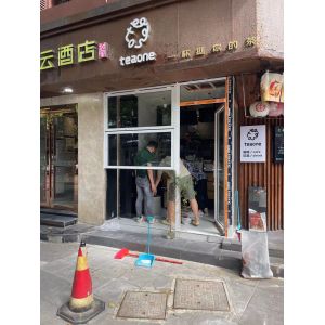 Pro Motorized Folding Window System Featuring Remote Control Operation for