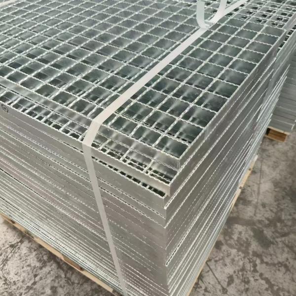 Buy Riveted Steel Gratings: Traditional, Reliable, and Sturdy Design at wholesale prices