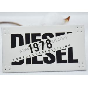 Embossed Faux Leather Garment Tags Hot Stamped Leather Labels For Jeans