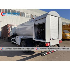 Sinotruk HOWO 4tons Propane Bobtail Truck LPG Dispenser Truck