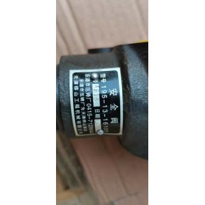 195-13-16110 Bulldozer Spare Parts Overflow Control Valve