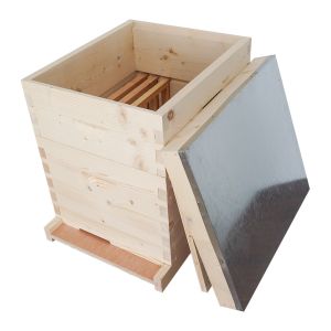 China Unassembled Fir 24mm Thickness Dadant Beehive 17cm Height on sale