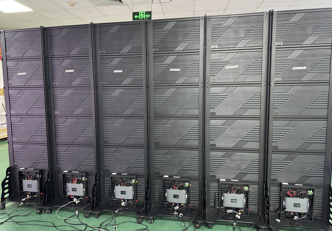 COB LED Poster Display with Pixel Failure