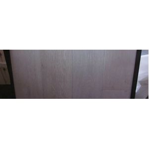medium brushed white grain lacquered oak parquet floor