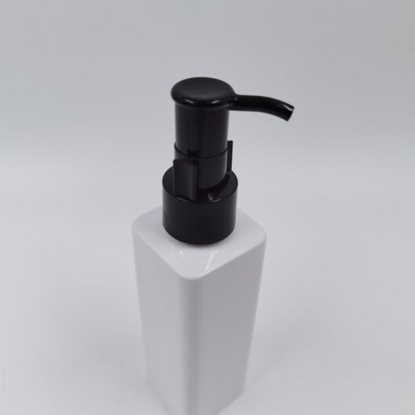 Oil Pump 150ml Plastic Cosmetic Bottles For Makeup Remover Custom Color