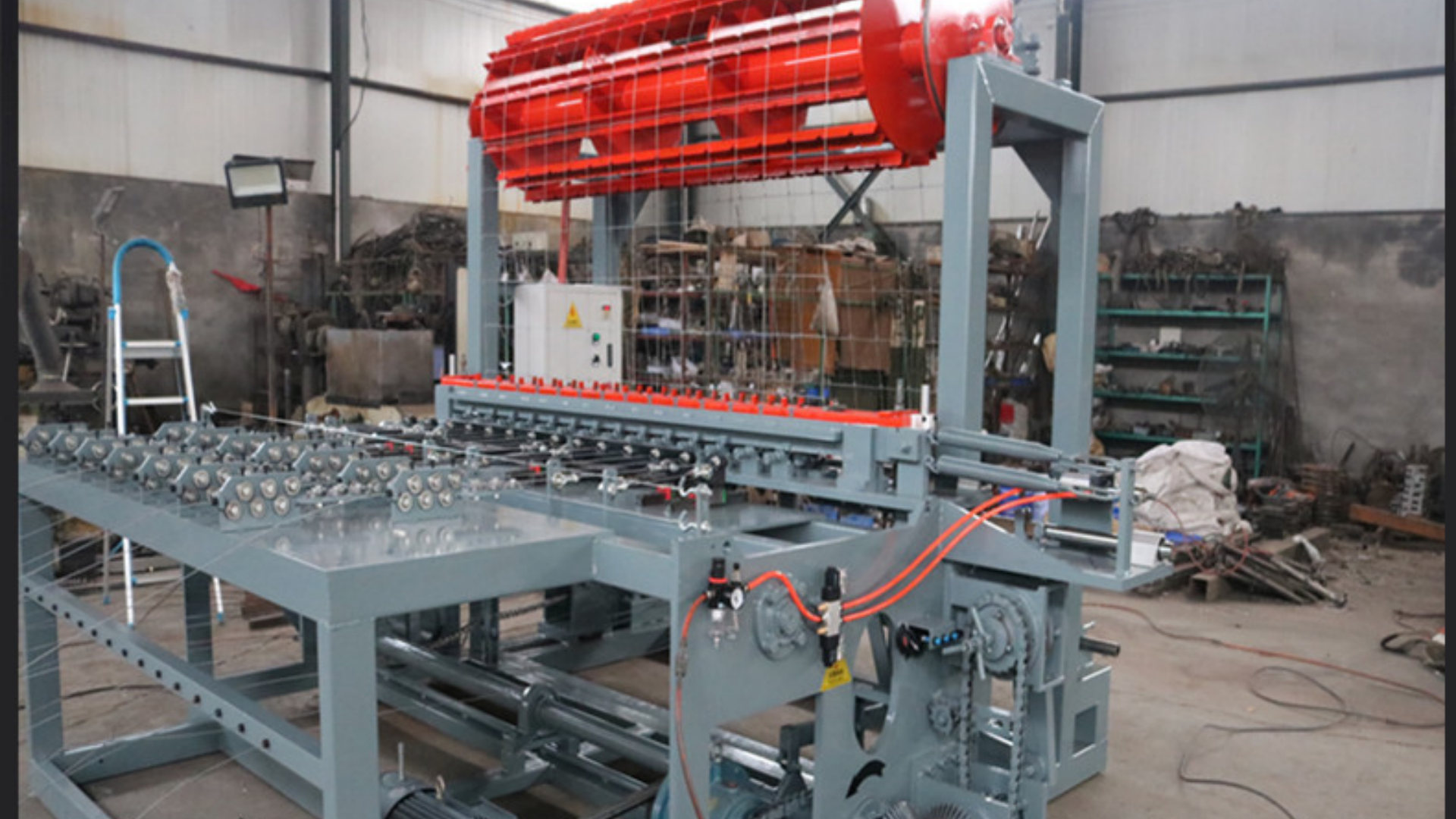 Precision Grassland Fence Wire Mesh Welding Machine Efficient 380V 3.8t