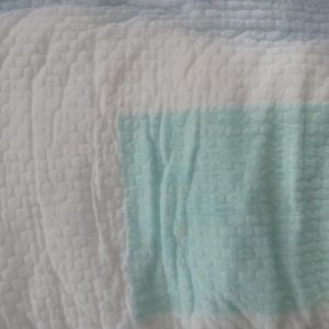 Freely Offered Samples Absorbent Maternity Pad for Postpartum Recovery and