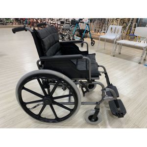 XL 22inch Seat Folding Steel Wheelchair With Detachable Arms 125kg