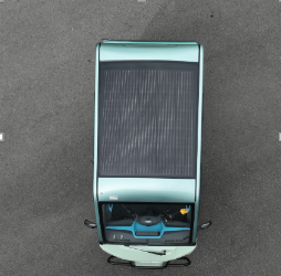 Electric passenger tricycle with solar panels battery 60V50AH lithium battery