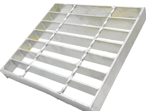 Industrial Galvanized Steel Grating Stair Treads with Non-Slip Stair Nosing and 1'' Height