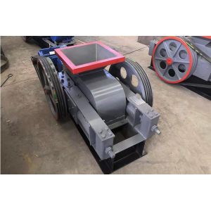 Secondary Quartz Stone Crushing Equipment Sand Double Smooth Roller Crusher