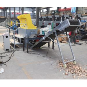 Shredding Wood Pallet Machine 37KW Wooden Pallet Crusher