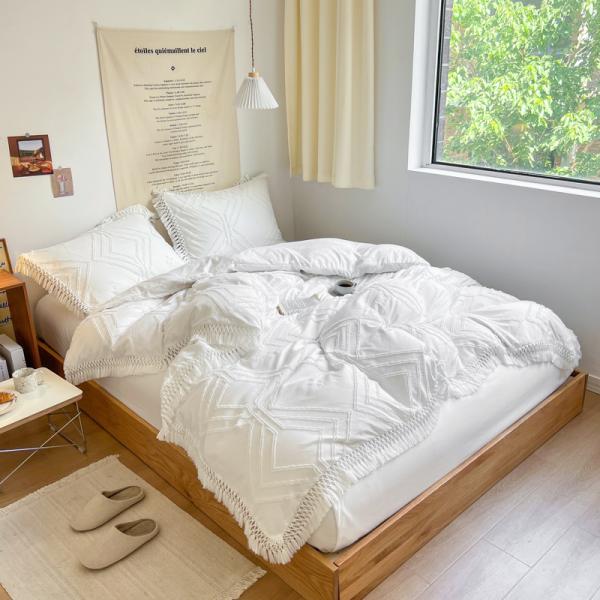 2024 Luxury Bohemian Princess Tassels Jacquard Duvet Cover Set with Customized Logo