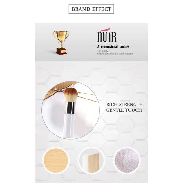 Wood Handle Brush Two Tone Nylon Hair Contour Makeup Brush White