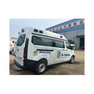 Euro 6 Emergency Ambulance Car 5820x1974x2690mm With 2500kg Curb Weight