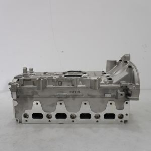 Complete cylinder head K4M Engine Cylinder Head Assy 7701473353 for Renault