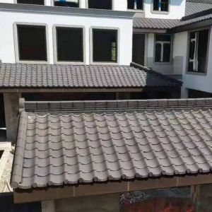 Traditional Japanese Ceramic Roof Tiles Handcrafted Clay Material Reddish-Brown