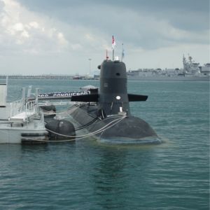 US Navy Yokohama Electric Submarine Hydro Pneumatic Rubber Fender