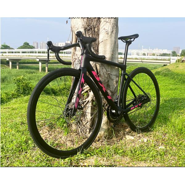 700C Aero Shaping Carbon Fiber Road Bike With Shimano Group Set
