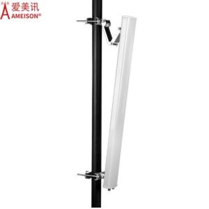 Quality 2300-2700MHz High gain 18dBi Vertical Polarized Outdoor 4G LTE Base Station Sector Antenna for sale