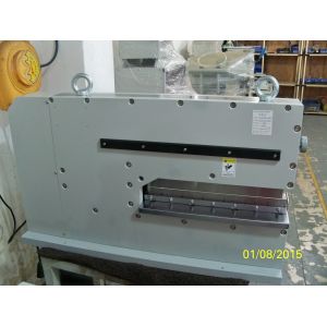 Non Pollute Precision PCB Separator Machine for Cutting Metal Board