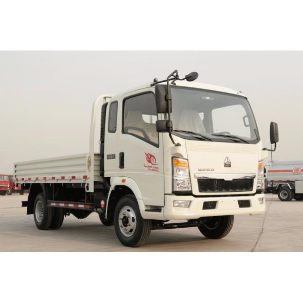 White /red Color Light Duty Commercial Trucks / Sinotruk 5 - 8T Light Cargo Truck Sidewall Box