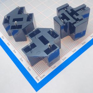 4PIN 5PIN PCB Mount Universal Molded Micro Automotive Relay Socket 40A With