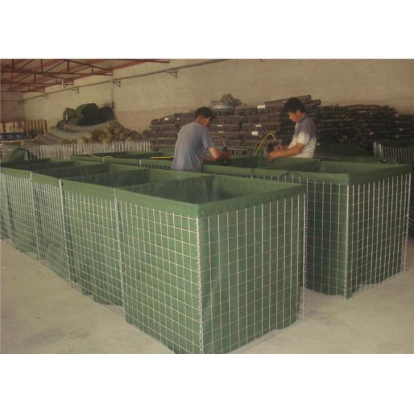 Buy Galvanized Iron Wire Military Barrier 75x75mm 6.0mm Wire Diameter at wholesale prices