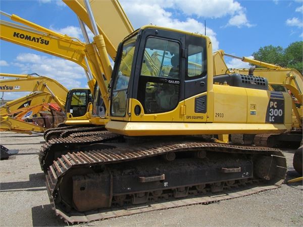 Buy Second-hand Used KOMATSU PC300-8 Used KOMATSU PC300LC Excavator Digger at wholesale prices
