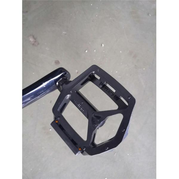 Sleek white frame adult 700C single speed bicycle fixed gear bikes with coaster brake