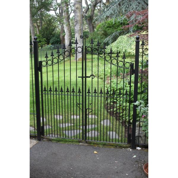 2.1m (H) *2.4m (W) Spear Tubular Garrison Australia Steel Fence