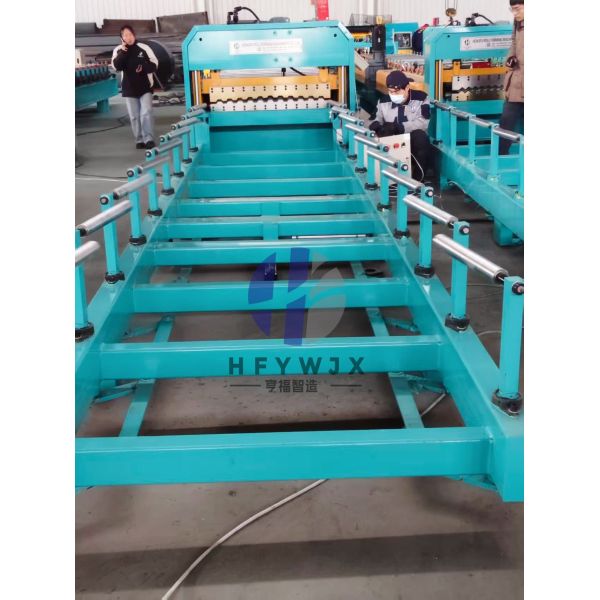 Fully automatic palletizing machine with high speed operation heavy duty structure and precise stacking for industrial production lines
