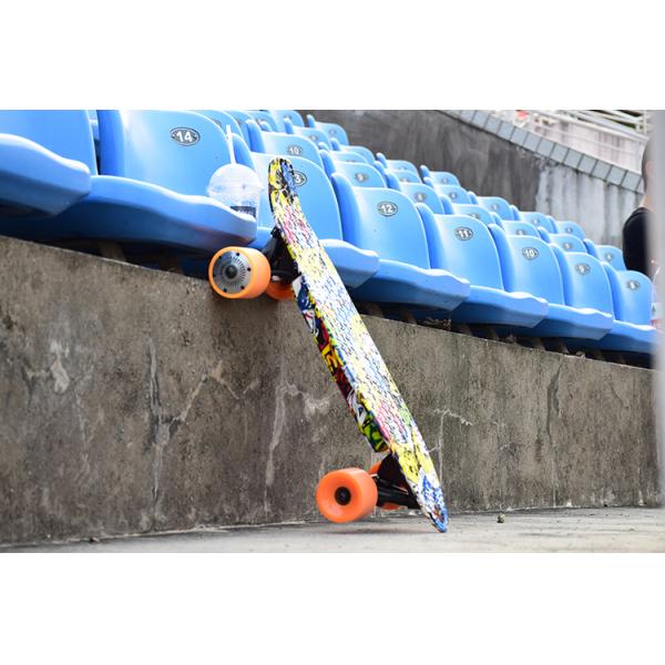 Fashion Mini Fish 4 Wheel Electric Skateboard PU Material 2200mAH