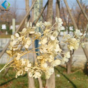 Peanut Leaf Artificial Flower Bouquet Plastic Material For Wedding Scene Setting