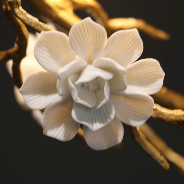 Customized Flower Petal Chandelier 1 - 2 Years Warranty 50000 Hours Lifespan